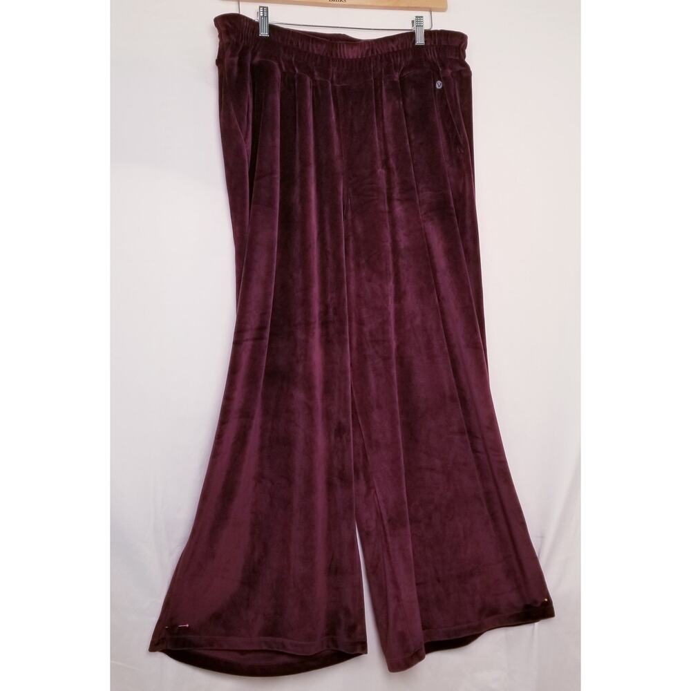 NWOT's - LIVI Women's Burgundy Velour Pull On Pants  Wide Leg Size 18/20